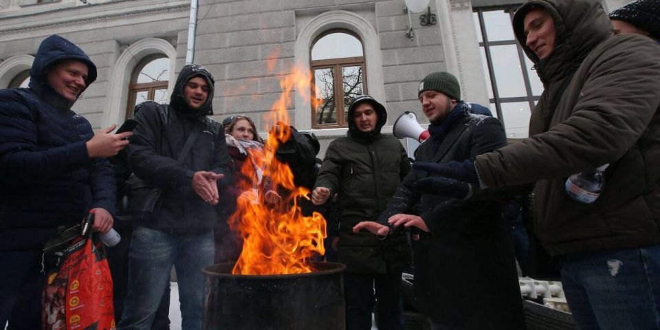 На Украине содрогнулись: российские удары выносят энергетику страны