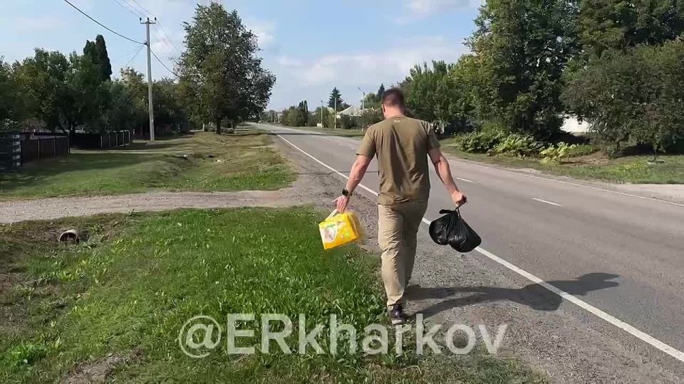 Волонтёры Центра помощи «Единой России» продолжают адресную поддержку беженцев из Харьковской области