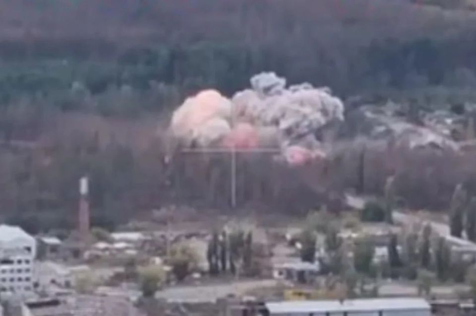 Сводка СВО, 18 октября. В районе Купянска за ВСУ осталось около 20% города, сообщает военкор Руслан Татаринов в своем Telegram-канале «Шепот фронта»