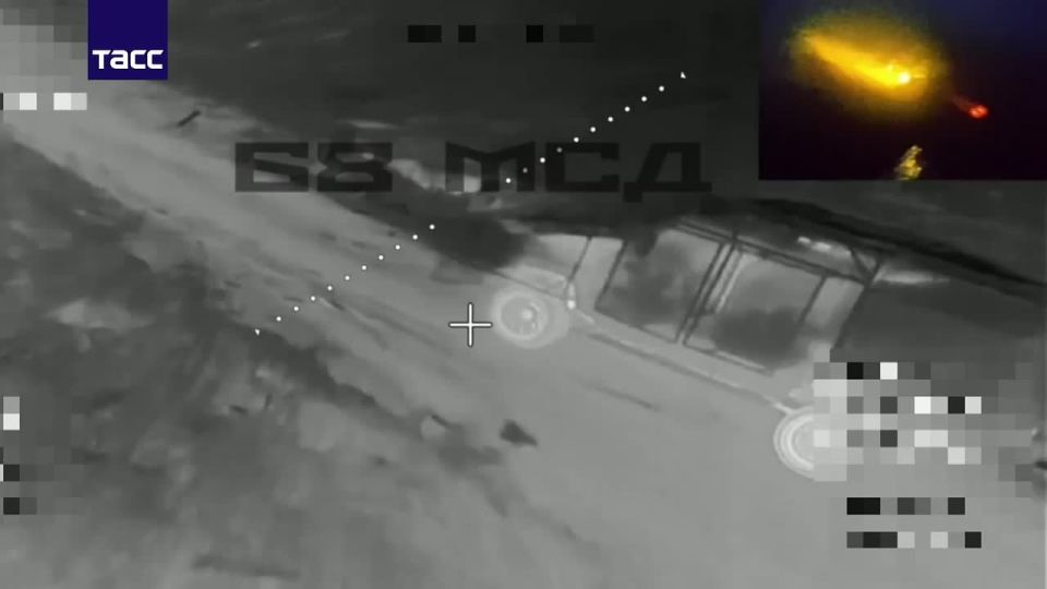 Бойцы РФ уничтожили бронемашину Snatch и пикап ВСУ в Харьковской области, сообщили в Минобороны РФ