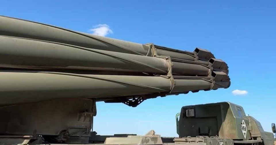 Расчеты "Торнадо-С" сожгли технику и боевиков ВСУ на харьковском направлении