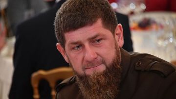 Кадыров показал удар ВС РФ по черному пакету, под которым прятались солдаты ВСУ