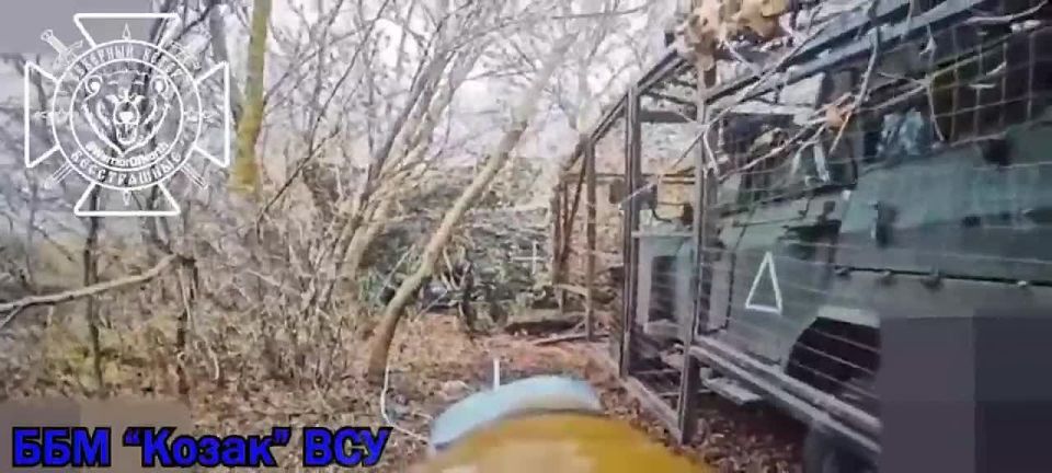 Кадры уничтожения бронемашин врага на Харьковском направлении