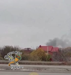 Ещё видео прилетов. Всего по сообщениям Терехова было четыре прилета авиабомбы. Одна, по его словам, попала в "городское предприятие"