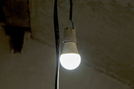 Отключения света ввелись в нескольких областях Украины