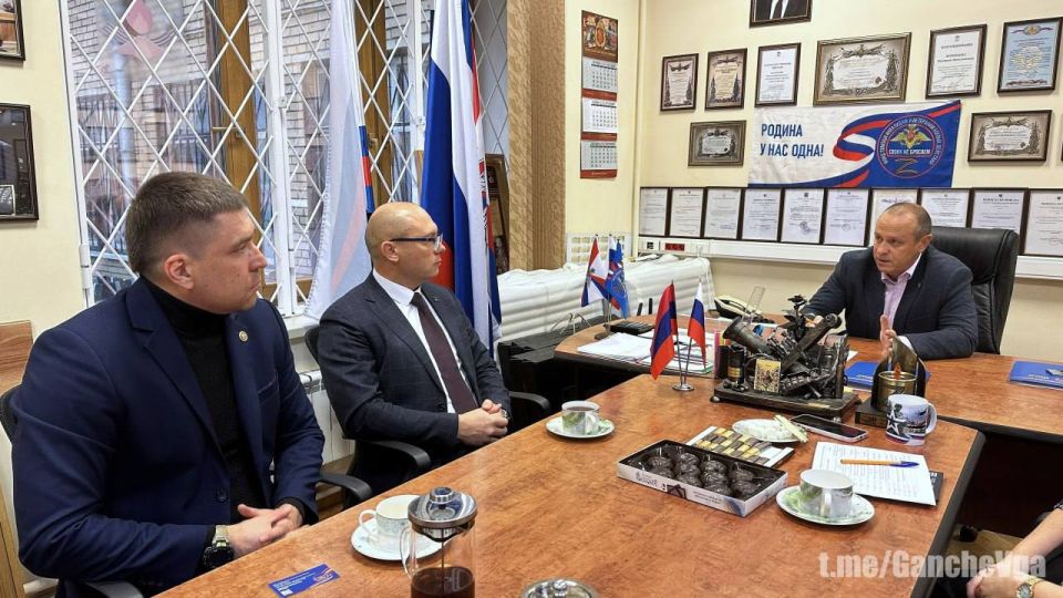 Виталий Ганчев: В Москве состоялась очень важная и продуктивная встреча с руководством Фонда помощи инвалидам и ветеранам боевых действий «Своих не бросаем»