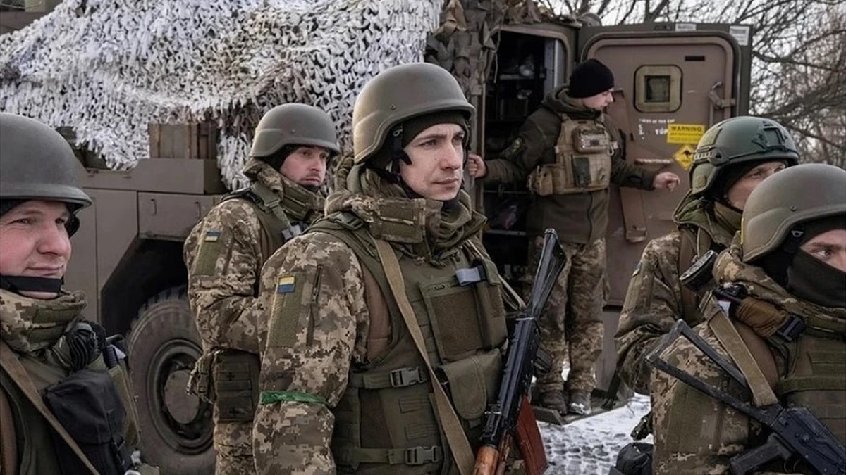 Обсуждал военные планы и хотел сбежать с Украины: Инфантилизм комбрига ВСУ обрушил линию обороны под Харьковом