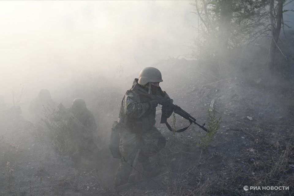 Российские войска продолжают сжимать кольцо окружения ВСУ в районе Купянска