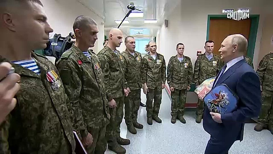 Эдуард Басурин: Президент России посетил раненых участников СВО и рассказал о последних достижениях ВС РФ