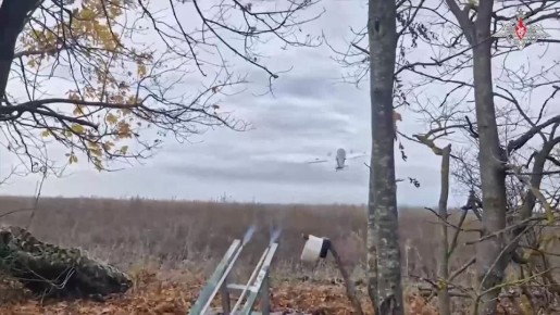 Минобороны России: Подразделение БПЛА группировки войск «Запад» провело залистовывание позиций противника в Купянске для убеждения окруженных военнослужащих 114-й отдельной бригады территориальной обороны ВСУ сделать...