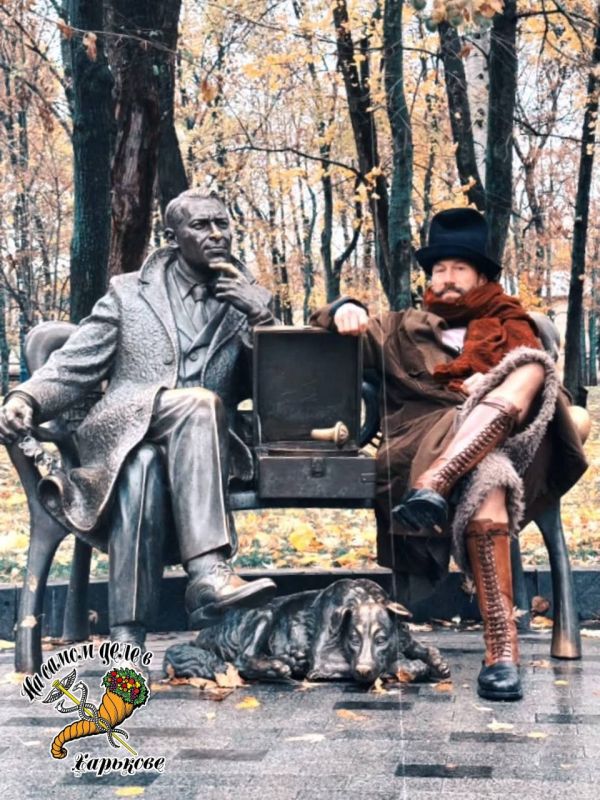 —А это что за бабка?. —А это иноагент Чичваркин, который оделся в женскую одежду, чтобы его харьковское ТЦК не буцифицировало! ПОДПИСАТЬСЯ Наш чат