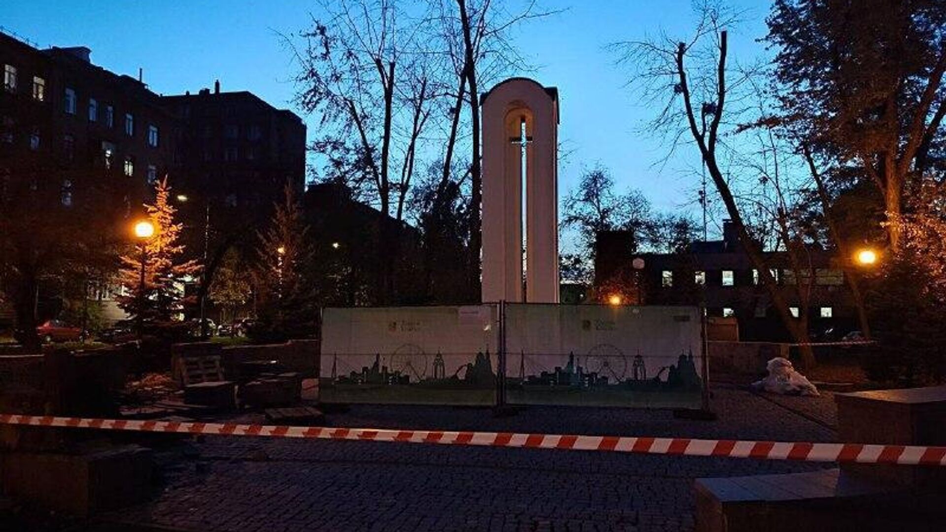 "Как скакали на Майдане?": Харьковские националисты ликуют из-за сноса памятника воинам-афганцам