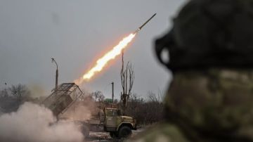 В ответ на террористические атаки: российская армия нанесла массированный удар по объектам энергетики и ВПК Украины