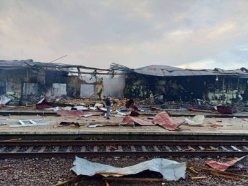 Последствия ночных ударов по критическому объекту ЖД перевозок в Харьковской и Сумской областях