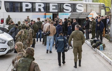 Признание катастрофы: почему Киев запретил СМИ посещать «котлы»