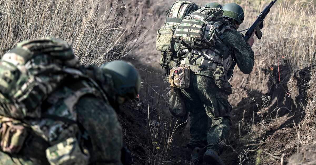 Российские военные завершают зачистку западной части Купянска