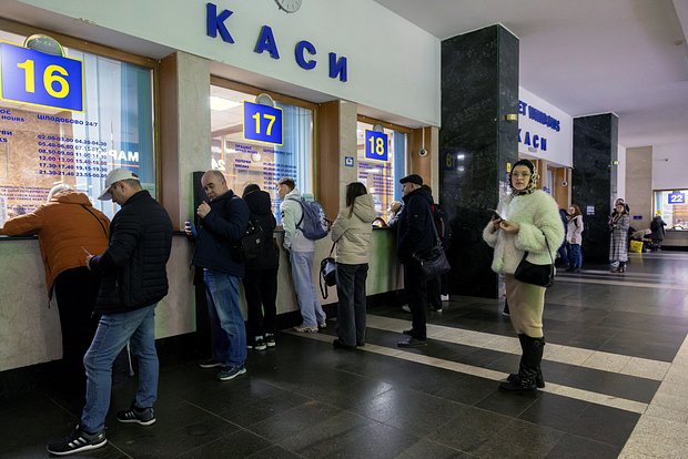 «Политика Страны»: В результате атаки по Украине задерживается ряд поездов