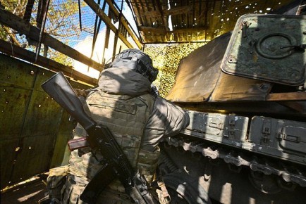 Минобороны: ВС России взяли под контроль восточную часть Купянска