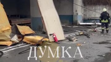 Транспортная компания SAT заявила, что по её логистическому терминалу в Харькове был нанесен удар тремя "Геранями"