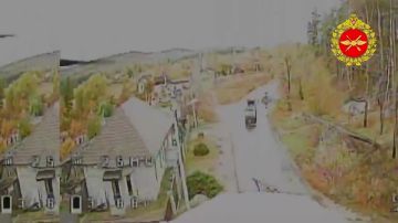 Минобороны показало эмблему войск беспилотных систем — скрещенные стрела и меч с крылатой микросхемой со звездой в месте перекрестья