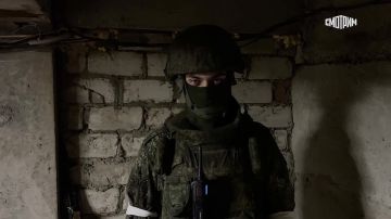 "Противник отступает вдоль реки