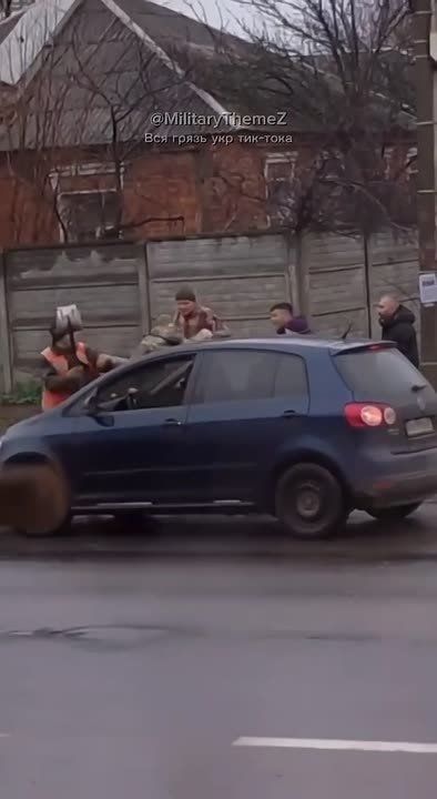 Харьковские бандиты из ТЦК хотели забрать в утиль парня с улицы