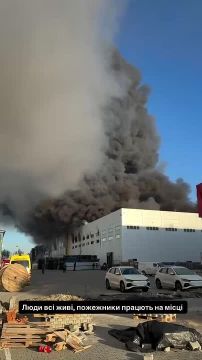 Сегодня утром ВС РФ нанесли массированный удар, в том числе гиперзвуковыми ракетами «Кинжал», ударными БПЛА по объектам ВПК и энергетики, а также складам БПЛА дальнего действия в западных областях Украины