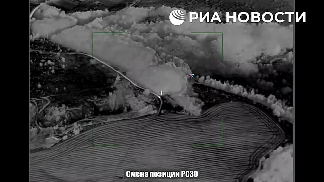 Минобороны показало кадры удара «Искандером» по пусковым установкам MLRS в Харьковской области, которыми ВСУ пытались атаковать Воронеж ракетами ATACMS