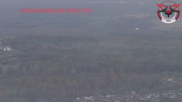 В районе н.п. Подолы Купянский район. Авиация ВКС РФ наносит удары по скоплению и опорному пункту противника