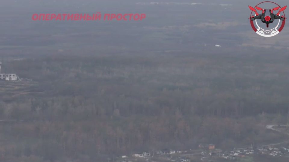 В районе н.п. Подолы Купянский район. Авиация ВКС РФ наносит удары по скоплению и опорному пункту противника