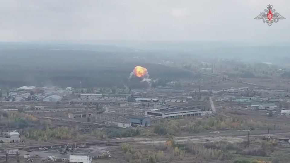 Кадры освобождения Купянска, о котором начальник Генштаба Валерий Герасимов вчера доложил Верховному Главнокомандующему Владимиру Путину