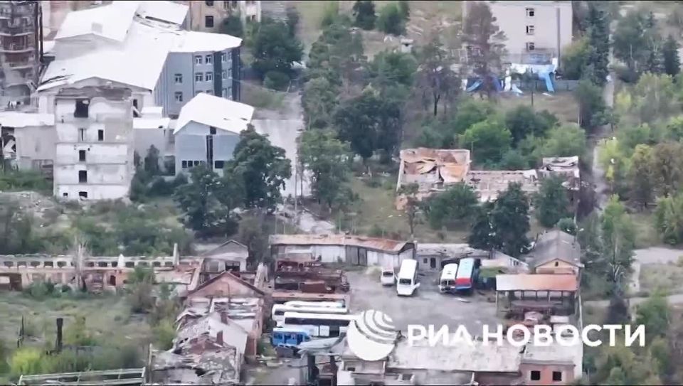 Мощные взрывы и эффектное уничтожение техники: МО впервые показало кадры освобождения Купянска