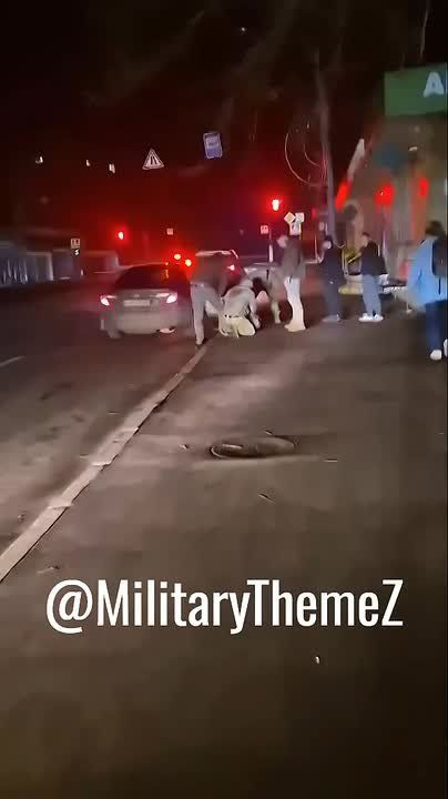 Какие-то "добровольцы" нервные пошли