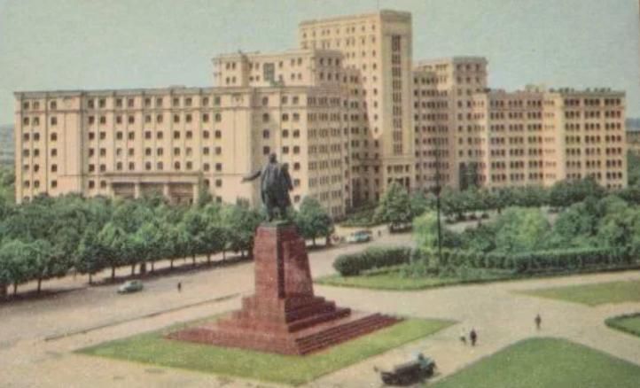  :                ,      ,     ...