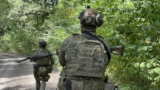 Передавали данные о себе через записки: Российские бойцы спасли на СВО семью, которую год обстреливали ВСУ