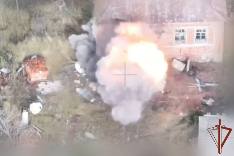 Бойцы «стальной» бригады Росгвардии уничтожили пункт управления дронами ВСУ (видео)
