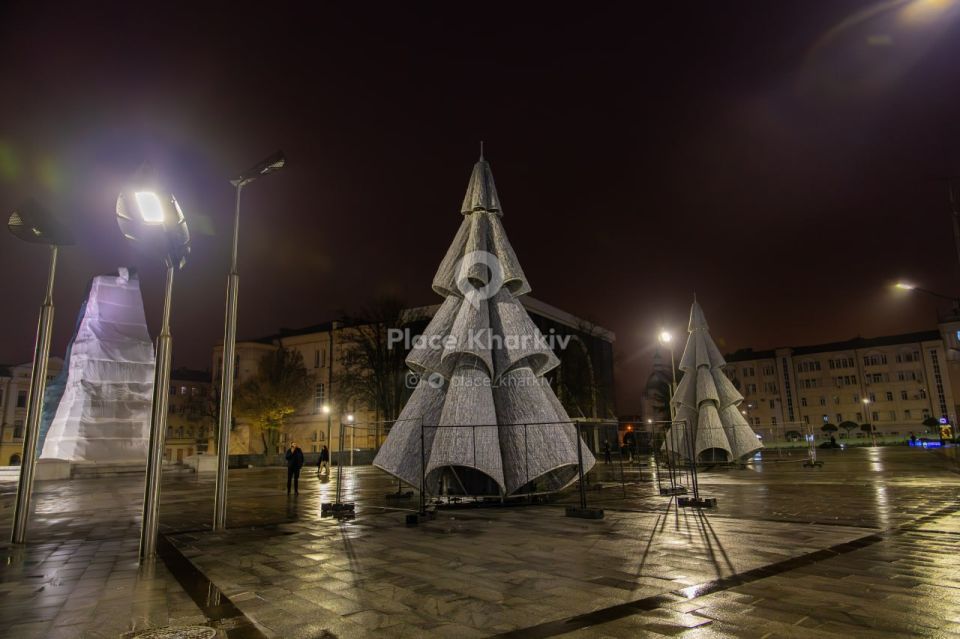 #украина_под_микроскопом: в Харькове установили баллистические ёлки