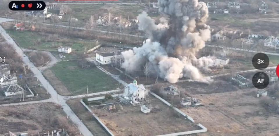 Красивый прилет тактической ракеты Х-38МЛ (ессно с Су-34) в цель в н.п. Вильча на Волчанском направлении