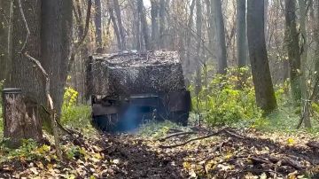 Кадры боевой работы экипажа танка Т-80БВМ 44-го армейского корпуса группировки войск «Север» в районе н.п. Волчанск Харьковской области