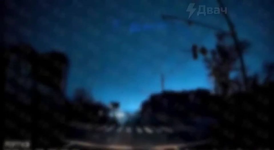 Свет полностью пропал в Харькове после мощных взрывов