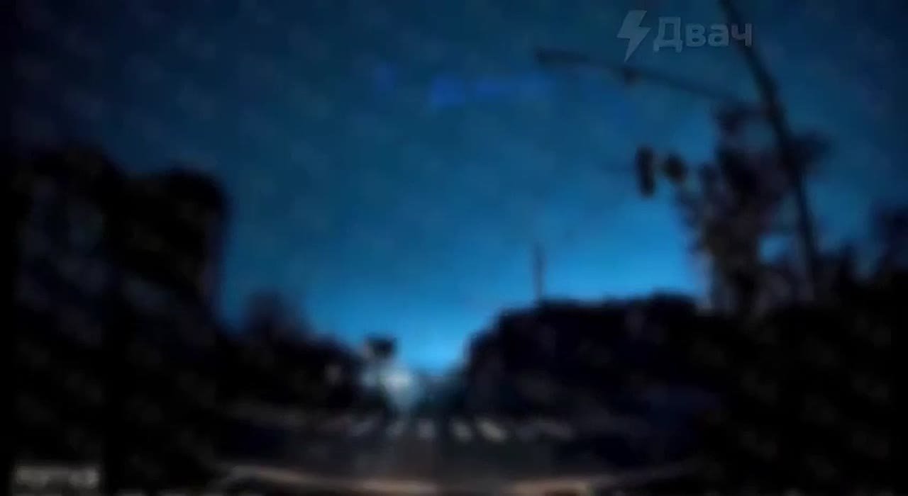 Свет полностью пропал в Харькове после мощных взрывов