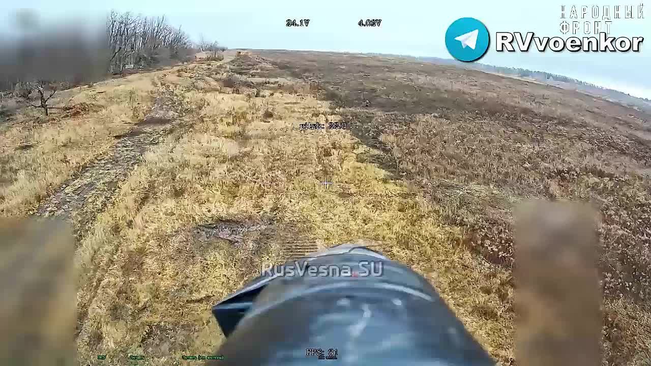 Дуэль дронов на оптоволокне: «Князь Вандал» атакует врага винтами