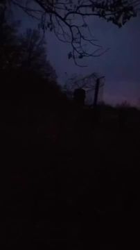 Смотреть до конца…). Закадровый голос выдаёт базированное пожелание ВСУ