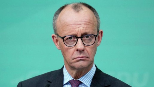    4 999          Welt am Sonntag    , ,     