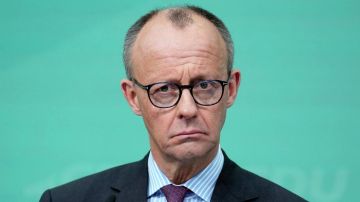    4 999          Welt am Sonntag    , ,     