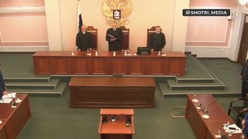 Верховный суд отменил решение по делу о квартире Ларисы Долиной