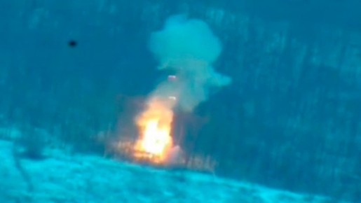 FPV-дроны превратили украинский Т-72 под Купянском в пылающий факел