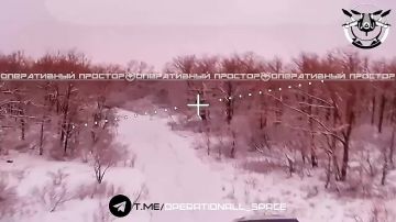 Подрыв автомобиля с всушниками в районе Петровки на Купянском направлении