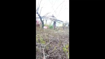 Кадры, подтверждающие уверенный контроль ВС РФ над Димитровым (укр. - Мирноградом) в ДНР публикует Анатолий Радов