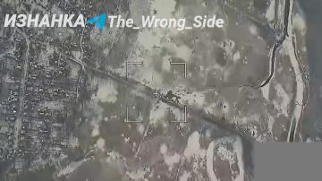 На кадрах уничтожение несколькими ФАБ-500 очередной переправы ВСУ в районе н.п. Купянск-Узловой